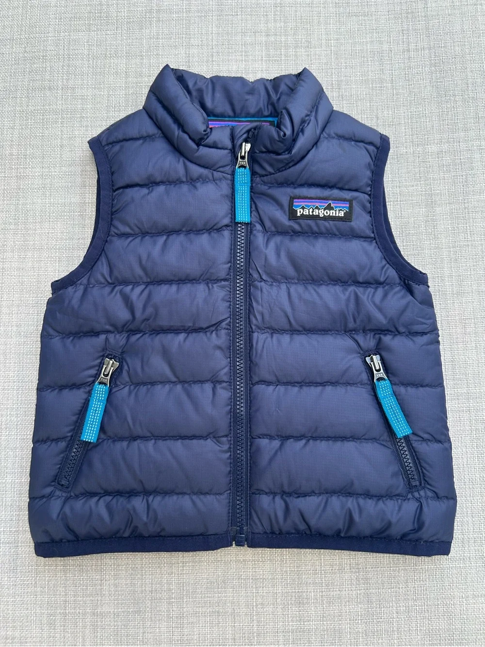 Patagonia Baby Down Sweater Vest in Classic Navy 3-6 months